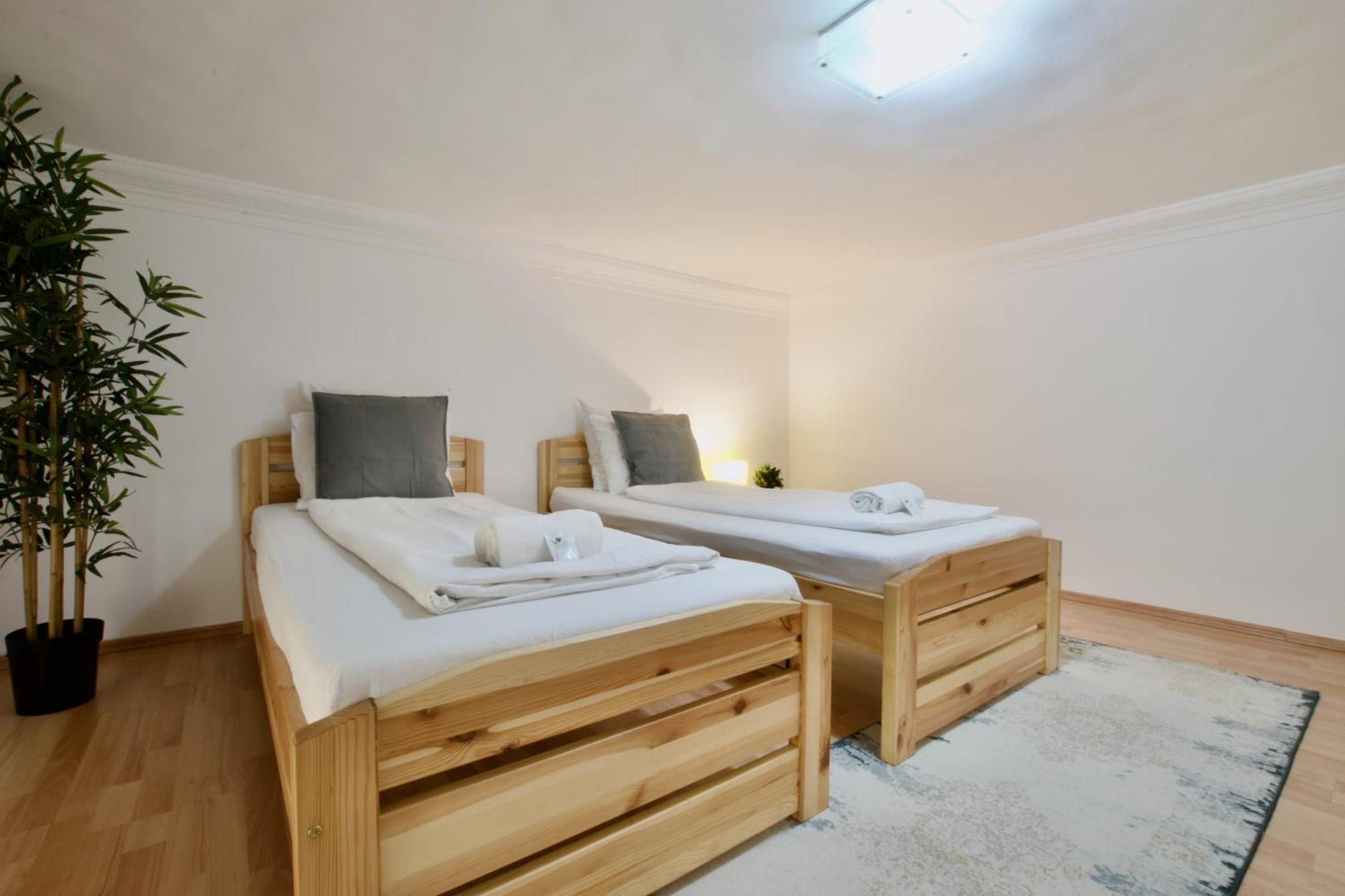 Standard By Hi5- Kazinczy 2 Bedroom Budapest