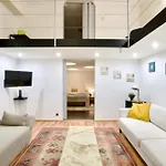 Standard Apartment By Hi5- Kazinczy 2 Bedroom