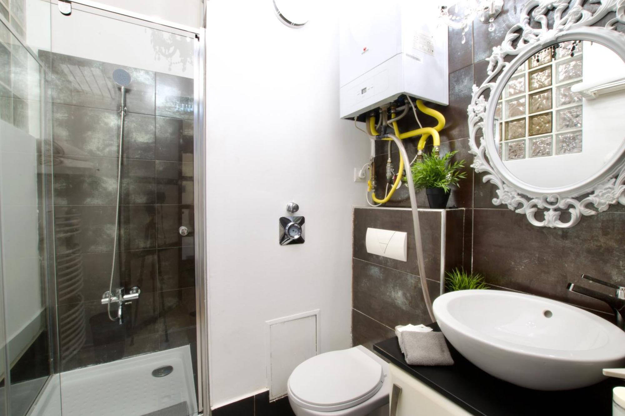 Standard By Hi5- Kazinczy 2 Bedroom Apartment Budapest