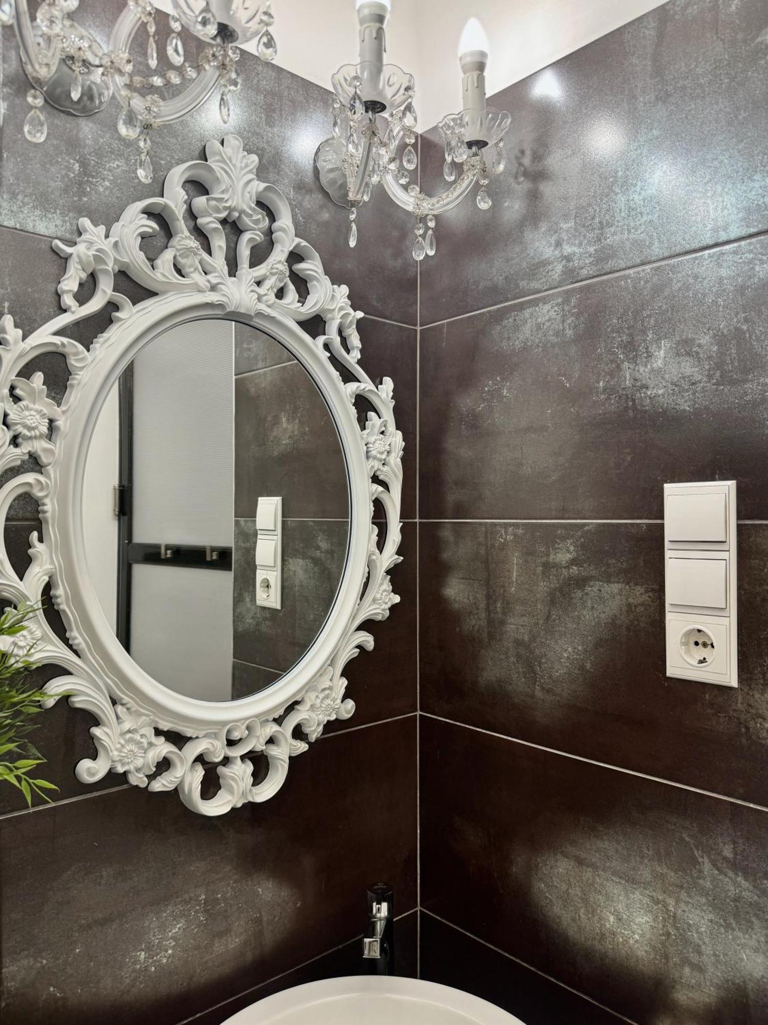 Apartment Standard By Hi5- Kazinczy 2 Bedroom Budapest