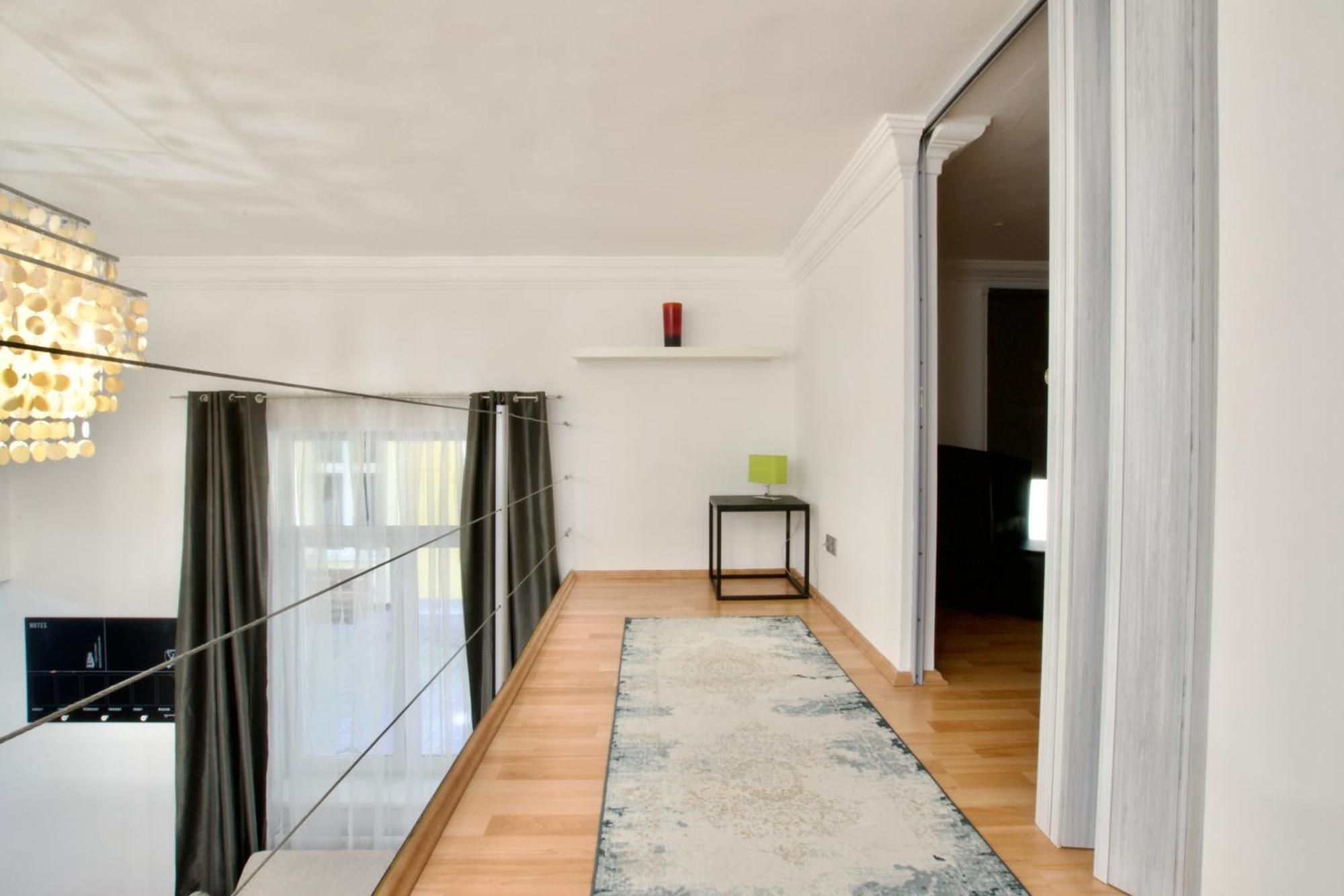Apartment Standard By Hi5- Kazinczy 2 Bedroom Budapest